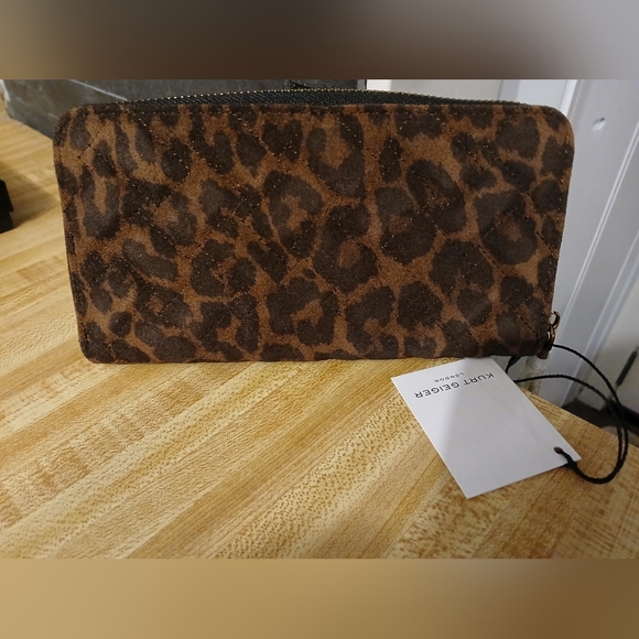 Kurt Geiger NWT Leopard Studded Quilted Suede Long Zip Wallet & Box - Picture 5 of 9